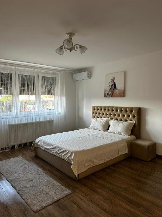 Ferienwohnung Anastasia Apartament Oradea Exterior foto
